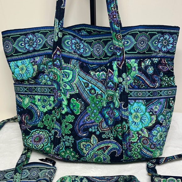 Vera Bradley Blue and Green Paisley 6 piece  Tote Set - Picture 2 of 16
